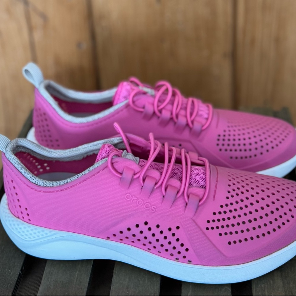 Crocs Shoes Kid's Size J4 Women’s Size 6 Literide Pacer Pink Sneaker Lightweight - Picture 2 of 9